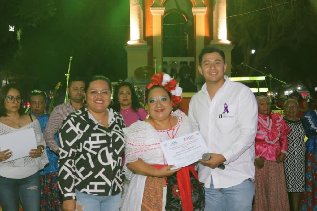 Celebran 21° aniversario del Grupo de Danza Folklórica Corazón de Niño A.C. en Jonacatepec
